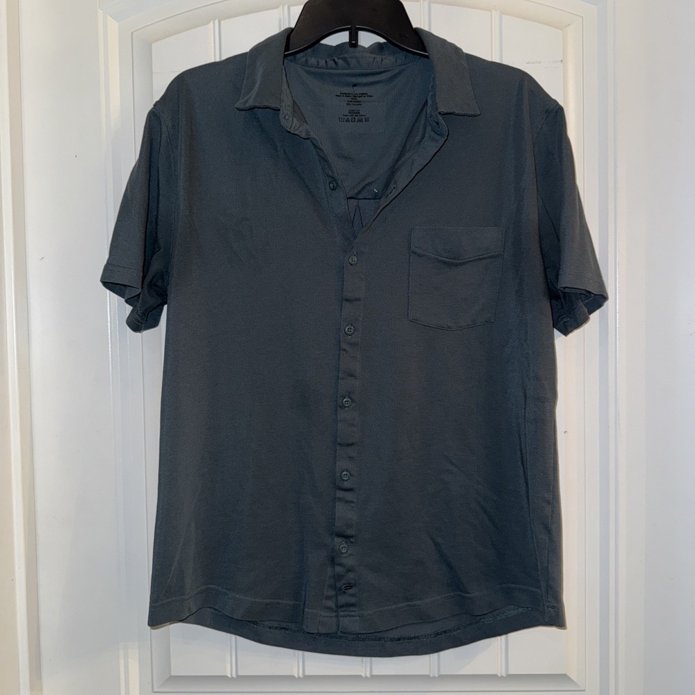 Fabletics Button Up Collard Shirt Green Women's Medium